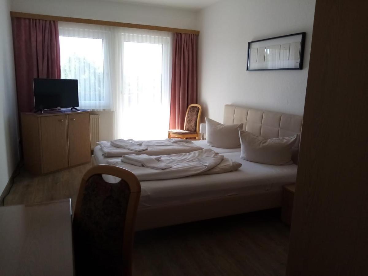 Zur Linde Hotell Ostrau  Eksteriør bilde